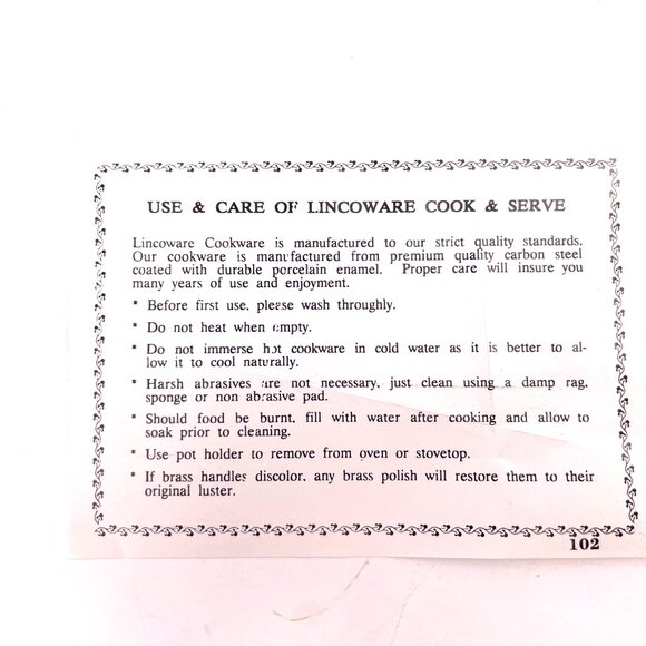 VTG MarketSquare Hudson’s Bay 2.4L Enamel Casserole with Brass Handles Taiwan - Picture 12 of 12